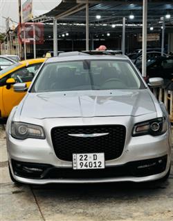 کرایسلەر 300